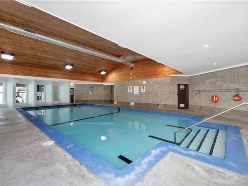 3207-27 Island Hwy South, Campbell River, BC - Indoor Photo Showing Other Room With In Ground Pool