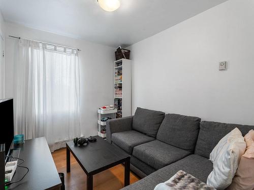 Chambre Ã Â coucher - 957  - 959 Rue Wilfrid-Laurier, Laval (Chomedey), QC - Indoor Photo Showing Living Room