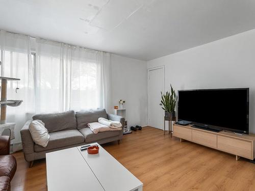 Salon - 957  - 959 Rue Wilfrid-Laurier, Laval (Chomedey), QC - Indoor Photo Showing Living Room