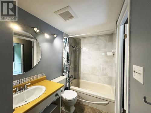 201 9320 Parksville Drive, Richmond, BC - Indoor Photo Showing Bathroom