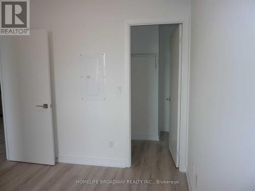 538 - 621 Sheppard Avenue E, Toronto, ON - Indoor Photo Showing Other Room