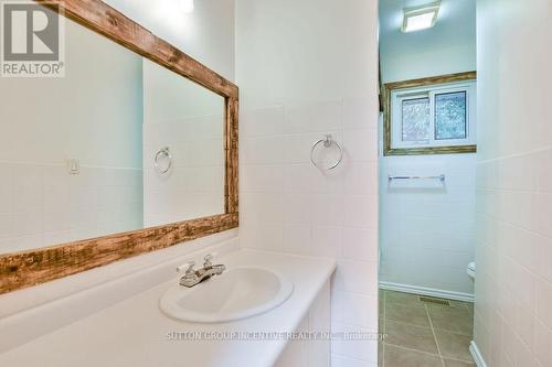 537 Huronia Road, Barrie, ON - Indoor Photo Showing Bathroom