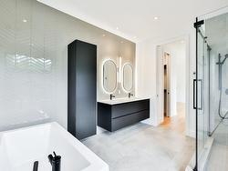 Ensuite bathroom - 