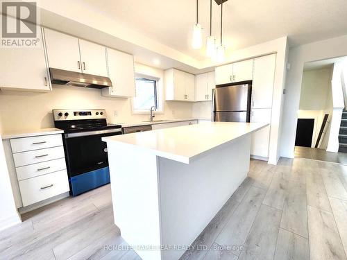 41 - 15 Stauffer Woods Trail, Kitchener, ON - Indoor Photo Showing Kitchen With Stainless Steel Kitchen With Upgraded Kitchen