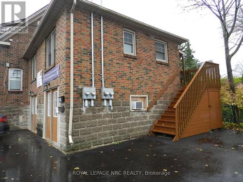 Unit 2 - 6891 Lundy'S Lane Lane N, Niagara Falls (215 - Hospital), ON - Outdoor With Exterior