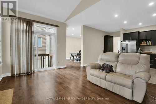 760 Fletcher Circle W, Ottawa, ON - Indoor Photo Showing Living Room