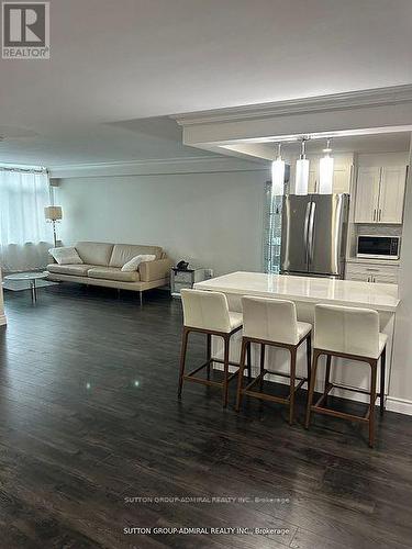 1101 - 90 Fisherville Road, Toronto, ON - Indoor Photo Showing Kitchen