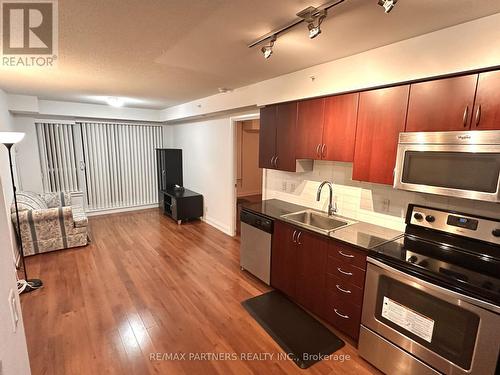 228 - 370 Highway 7 E, Richmond Hill, ON - Indoor Photo Showing Kitchen