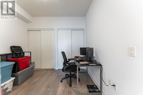 919 - 38 Honeycrisp Crescent, Vaughan, ON - Indoor Photo Showing Office