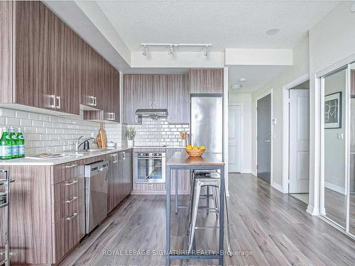 1812-50 Ann O'Reilley Rd, Toronto, ON - Indoor Photo Showing Kitchen