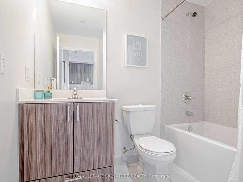 1812-50 Ann O'Reilley Rd, Toronto, ON - Indoor Photo Showing Bathroom