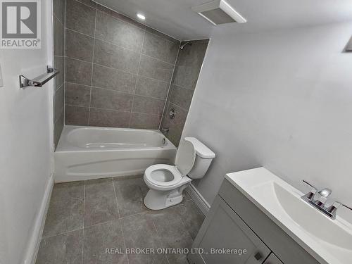 Bsmt - 167 Steel Street, Barrie, ON - Indoor Photo Showing Bathroom