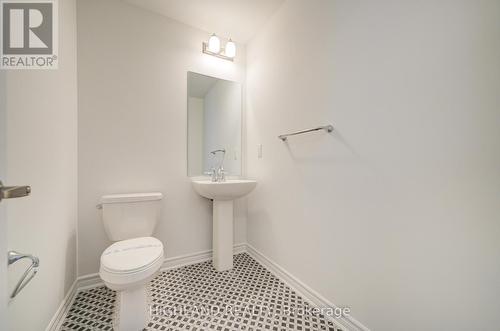 3034 Bramall Crescent, Oakville, ON - Indoor Photo Showing Bathroom