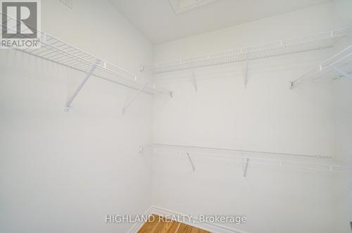 3034 Bramall Crescent, Oakville, ON - Indoor With Storage