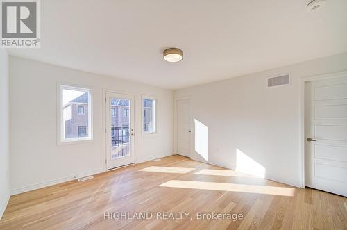 3034 Bramall Crescent, Oakville, ON - Indoor Photo Showing Other Room