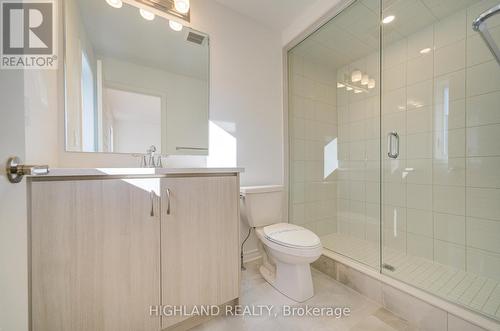 3034 Bramall Crescent, Oakville, ON - Indoor Photo Showing Bathroom