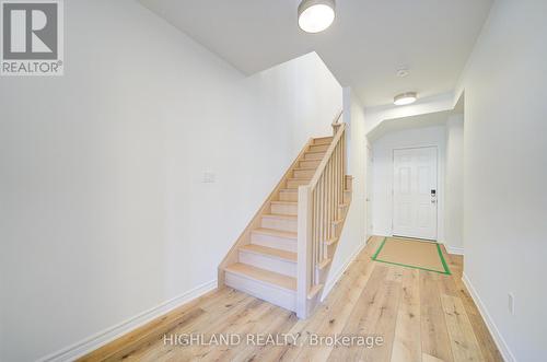 3034 Bramall Crescent, Oakville, ON - Indoor Photo Showing Other Room