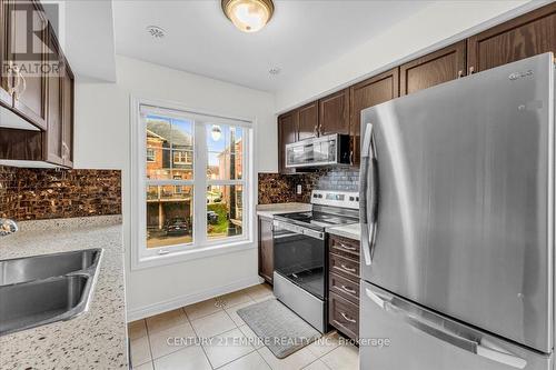 34 Battalion Road, Brampton, ON - Indoor Photo Showing Kitchen With Double Sink