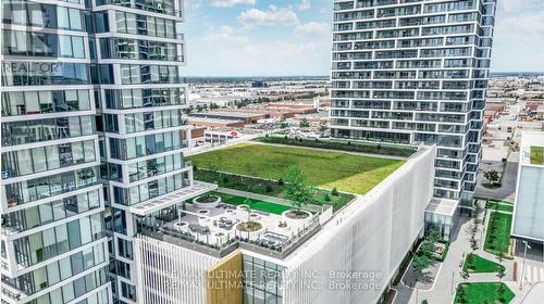 3012 - 5 Buttermill Avenue, Vaughan, ON - Outdoor