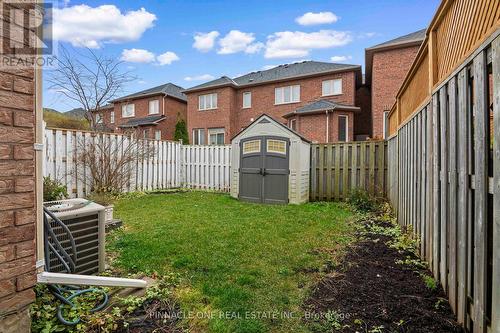 19 Chelton Drive, Richmond Hill, ON - Outdoor