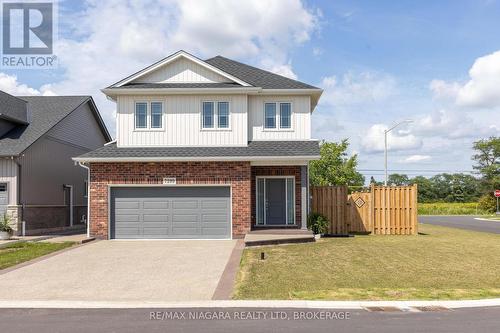 7299 Sherrilee Crescent, Niagara Falls (222 - Brown), ON - Outdoor With Facade