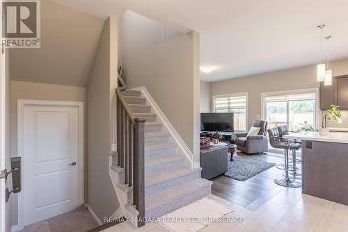 7299 Sherrilee Crescent, Niagara Falls (222 - Brown), ON - Indoor Photo Showing Other Room