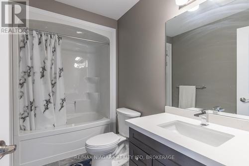 7299 Sherrilee Crescent, Niagara Falls (222 - Brown), ON - Indoor Photo Showing Bathroom