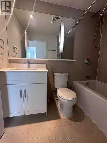 2306 - 121 Mcmahon Drive, Toronto, ON - Indoor Photo Showing Bathroom