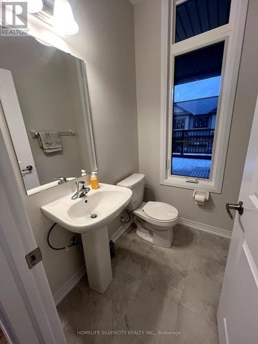 22 - 420 Newman Drive, Cambridge, ON - Indoor Photo Showing Bathroom