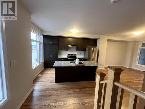 22 - 420 Newman Drive, Cambridge, ON - Indoor Photo Showing Kitchen