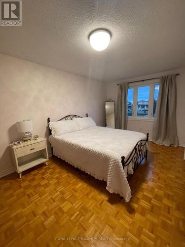 57 Cabaletta Crescent, Vaughan, ON - Indoor Photo Showing Bedroom