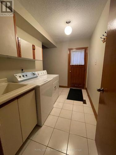 57 Cabaletta Crescent, Vaughan, ON - Indoor Photo Showing Laundry Room