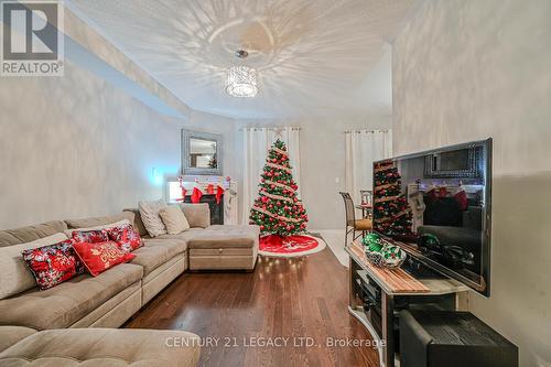 67 Zelda Road, Brampton, ON - Indoor Photo Showing Living Room