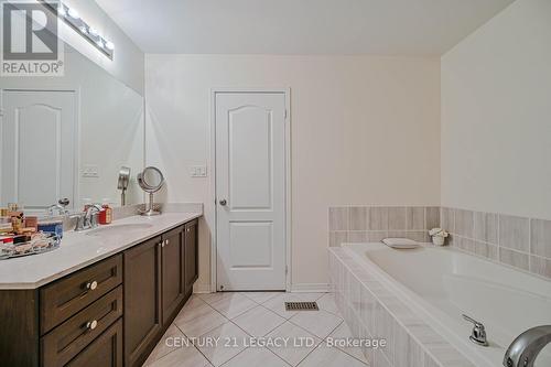 67 Zelda Road, Brampton, ON - Indoor Photo Showing Bathroom