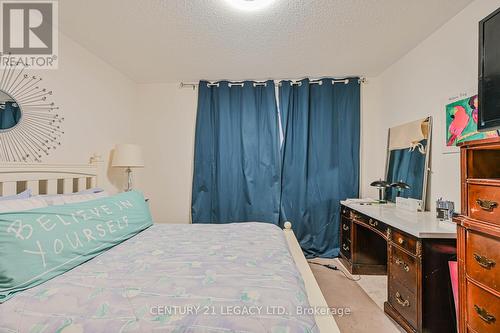 67 Zelda Road, Brampton, ON - Indoor Photo Showing Bedroom