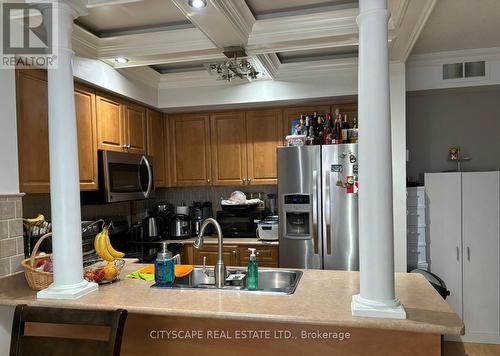 2020 - 3035 Finch Avenue W, Toronto, ON - Indoor Photo Showing Kitchen