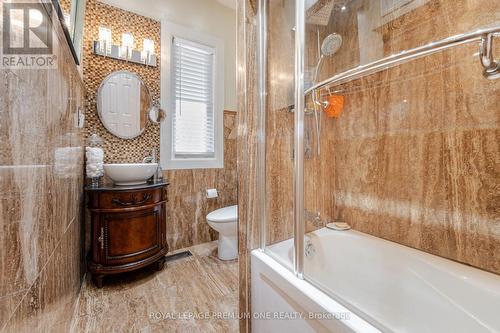 524 Salem Avenue N, Toronto, ON - Indoor Photo Showing Bathroom