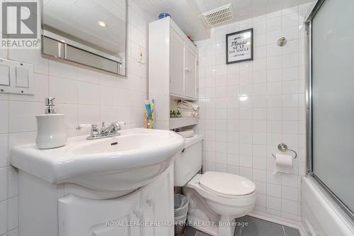 524 Salem Avenue N, Toronto, ON - Indoor Photo Showing Bathroom