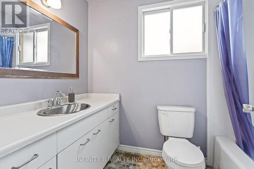 5938 Crimson Drive, Niagara Falls (220 - Oldfield), ON - Indoor Photo Showing Bathroom