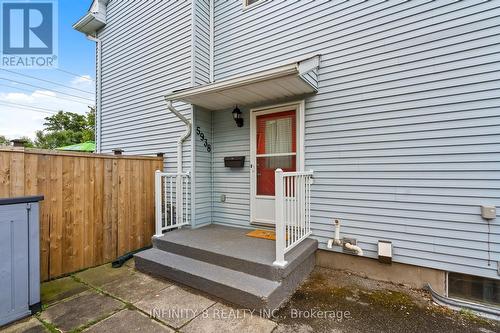 5938 Crimson Drive, Niagara Falls (220 - Oldfield), ON - Outdoor With Exterior