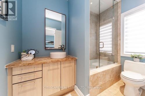 28 Sweet Valerie Court, Vaughan, ON - Indoor Photo Showing Bathroom