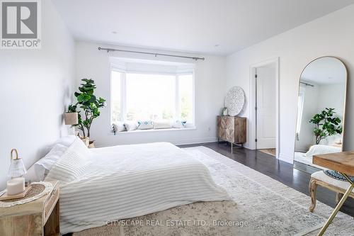 28 Sweet Valerie Court, Vaughan, ON - Indoor Photo Showing Bedroom