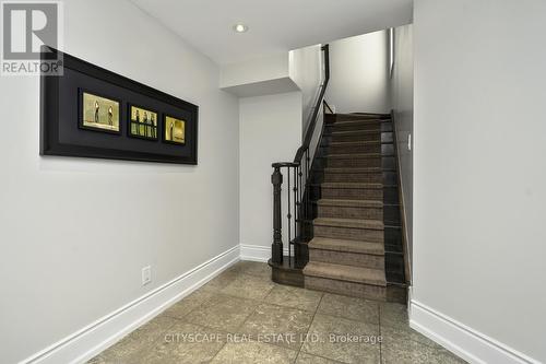 28 Sweet Valerie Court, Vaughan, ON - Indoor Photo Showing Other Room