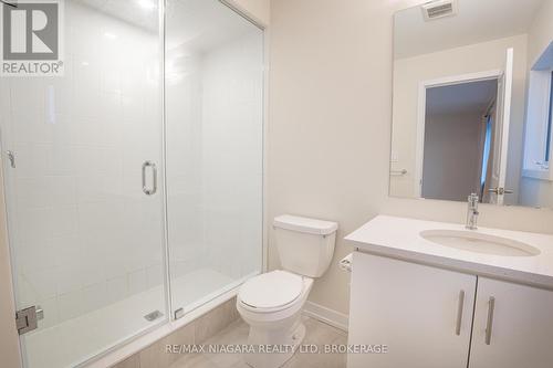 42 Sunflower Crescent, Thorold (562 - Hurricane/Merrittville), ON - Indoor Photo Showing Bathroom