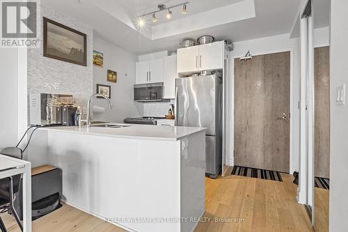 502 - 485 Richmond Road, Ottawa, ON - Indoor Photo Showing Kitchen