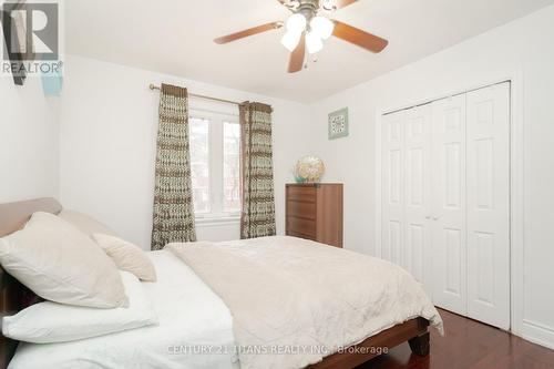 15 Merrian Road, Toronto, ON - Indoor Photo Showing Bedroom