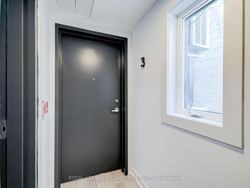 3-3039 Dundas St W, Toronto, ON - Indoor Photo Showing Other Room