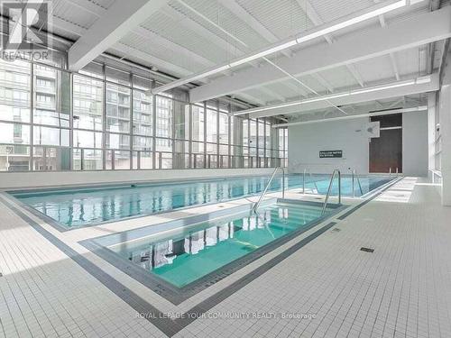 2811 - 10 Navy Wharf Court, Toronto, ON - Indoor Photo Showing Other Room With In Ground Pool