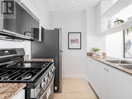 2811 - 10 Navy Wharf Court, Toronto, ON - Indoor Photo Showing Kitchen With Double Sink