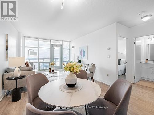 2811 - 10 Navy Wharf Court, Toronto, ON - Indoor Photo Showing Dining Room